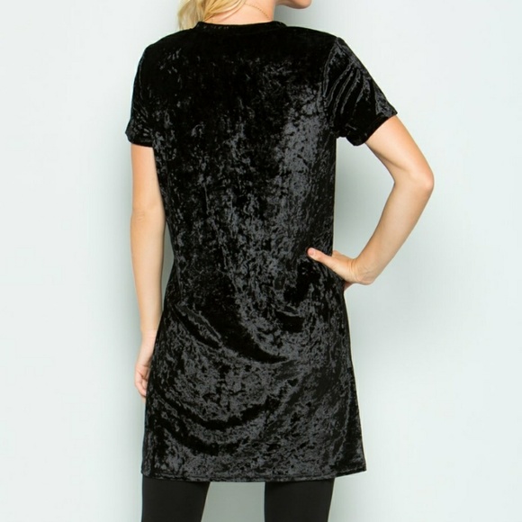 Black Crushed Velvet Tunic Shortsleeve Top - Picture 3 of 4